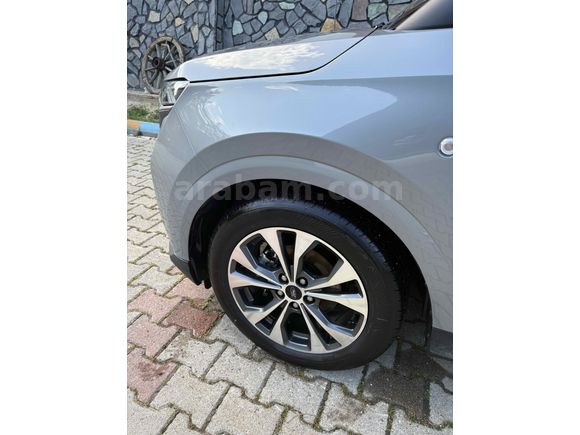 Sahibinden Ford Tourneo Courier 1.5 EcoBlue Titanium 2025 Model 