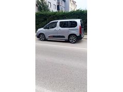 Sahibinden Citroen Berlingo 1.5 BlueHDI Shine Bold 2023 Model  27.000 km Gri