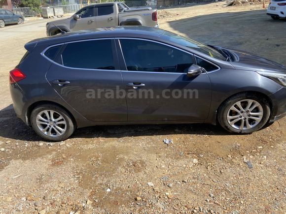 Sahibinden Kia Ceed 1.6 CRDi Concept 2012 Model 