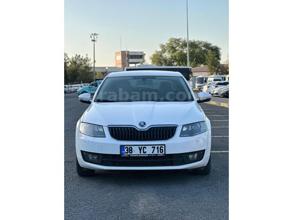 Sahibinden Skoda Octavia 1.6 TDI Elegance CR 2013 Model