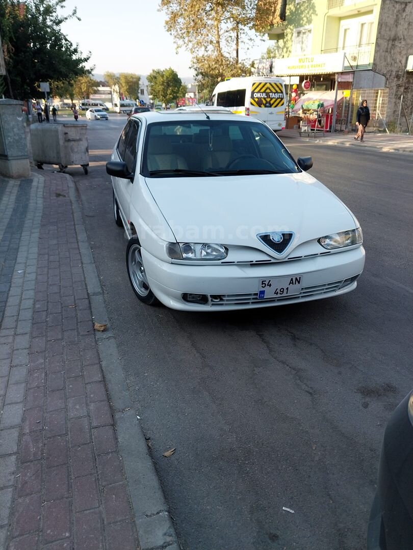 Sahibinden Alfa Romeo 146 1.4 TS 1999 Model Bursa 226.000 km Beyaz 3