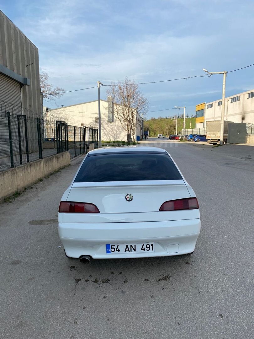Sahibinden Alfa Romeo 146 1.4 TS 1999 Model Bursa 226.000 km Beyaz 4