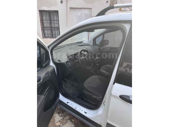 Sahibinden Ford Tourneo Courier 1.6 TDCi Titanium Plus 2017 Model 