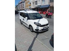 Sahibinden Fiat Doblo Combi 1.6 Multijet Trekking 2018 Model  22400 km Beyaz