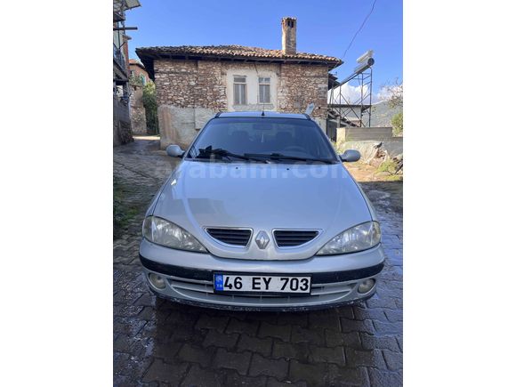 Sahibinden Renault Megane 1.8 Dynamique 2002 Model 