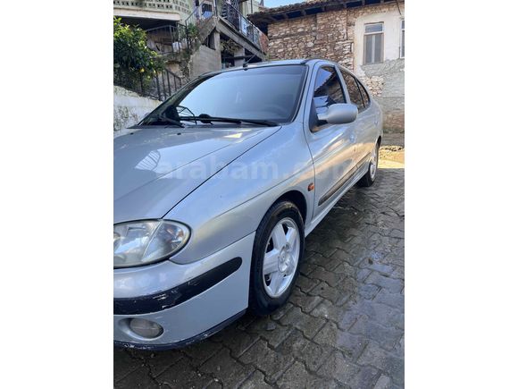 Sahibinden Renault Megane 1.8 Dynamique 2002 Model 