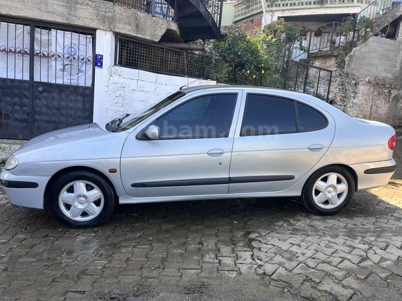 Sahibinden Renault Megane 1.8 Dynamique 2002 Model 