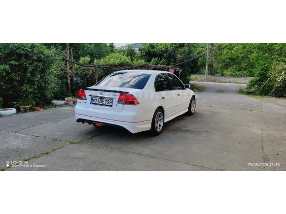 Sahibinden Honda Civic 1.6i VTEC ES 2001 Model  256800 km Beyaz