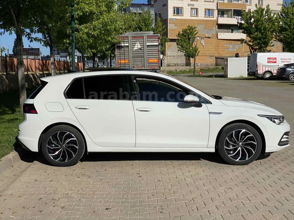 Sahibinden Volkswagen Golf 1.5 eTSI Style 2023 Model 