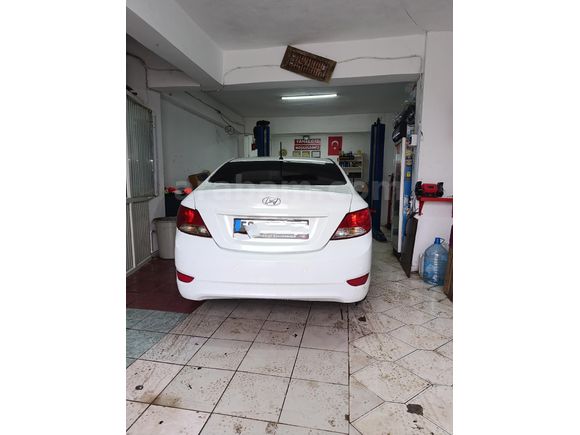 Sahibinden Hyundai Accent Blue 1.4 CVVT Mode 2016 Model