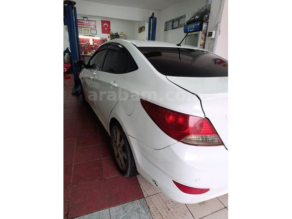 Sahibinden Hyundai Accent Blue 1.4 CVVT Mode 2016 Model