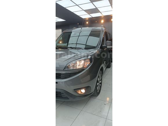 Sahibinden Fiat Doblo Combi 1.6 Multijet Premio Plus 2022 Model