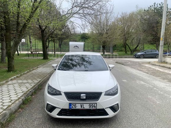 Sahibinden Seat Ibiza 1.0 EcoTSI Style 2023 Model  40.xxx km Beyaz
