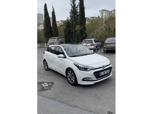 Sahibinden Hyundai i20 1.4 CRDi Style 2015 Model 