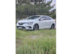 Hatasız.. Renault Megane 1.3 TCe Icon 2024 12.Ay. 13.600km Beyaz