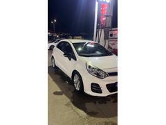 Sahibinden Kia Rio 1.4 CVVT Comfort 2015 Model  57.000 km Beyaz