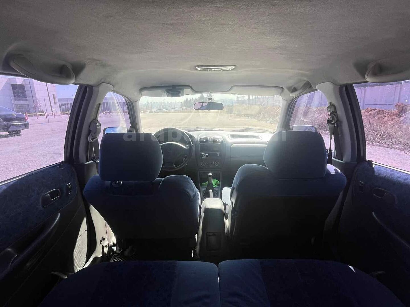 Sahibinden Mazda 323 1.5 Familia 1999 Model 7