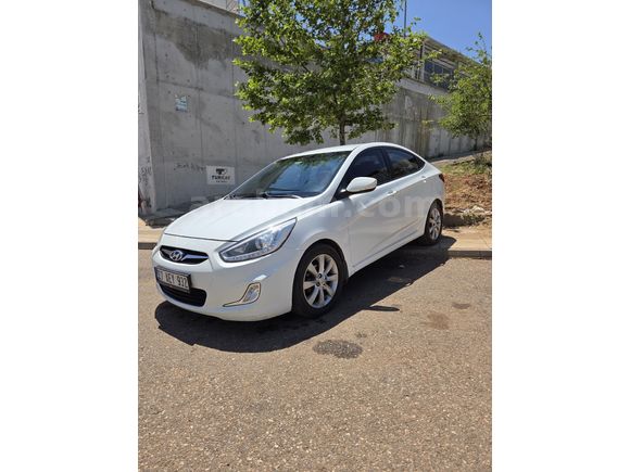 Sahibinden Hyundai Accent Blue 1.6 CRDI Prime 2013 Model