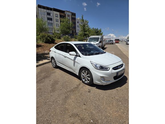 Sahibinden Hyundai Accent Blue 1.6 CRDI Prime 2013 Model