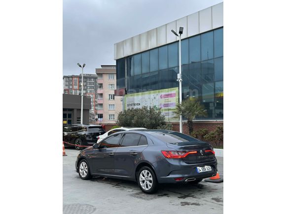 Sahibinden Renault Megane 1.3 TCe Touch 2021 Model 