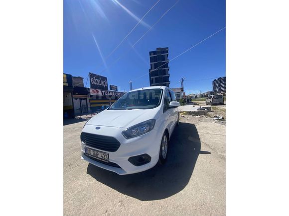 Sahibinden Ford Tourneo Courier 1.5 EcoBlue Deluxe 2023 Model 