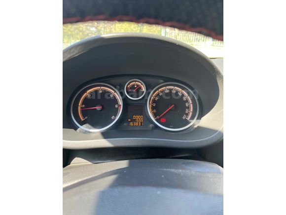 Sahibinden Opel Corsa 1.3 CDTI  2013 Model  165.000 km Siyah