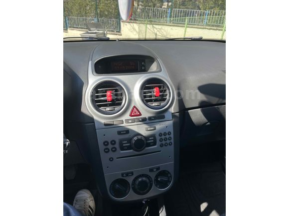 Sahibinden Opel Corsa 1.3 CDTI  2013 Model  165.000 km Siyah
