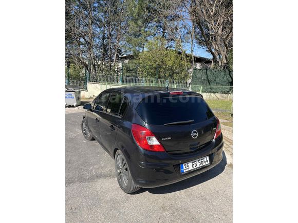 Sahibinden Opel Corsa 1.3 CDTI  2013 Model  165.000 km Siyah