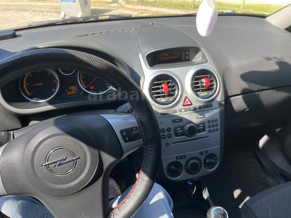 Sahibinden Opel Corsa 1.3 CDTI  2013 Model  165.000 km Siyah