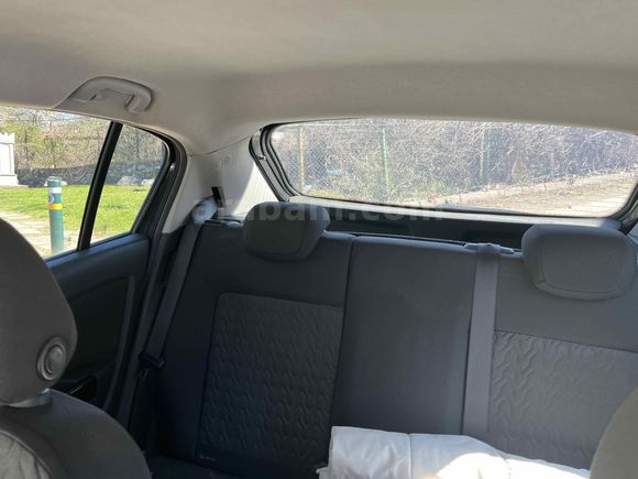 Sahibinden Opel Corsa 1.3 CDTI  2013 Model  165.000 km Siyah