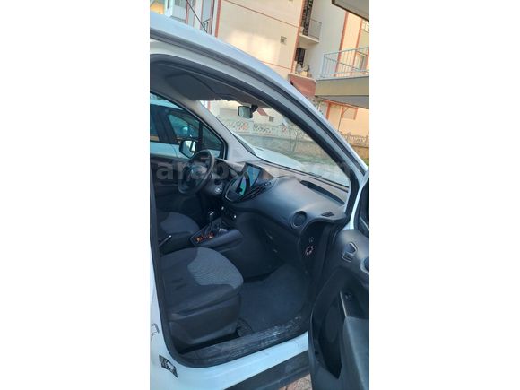 Sahibinden Ford Tourneo Courier 1.5 TDCi Journey Trend 2020 Model  180.000 km Beyaz
