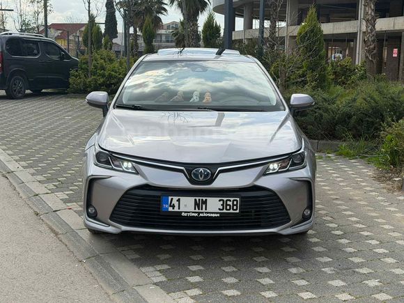 Sahibinden Toyota Corolla 1.8 Hybrid Flame X-Pack 2020 Model 