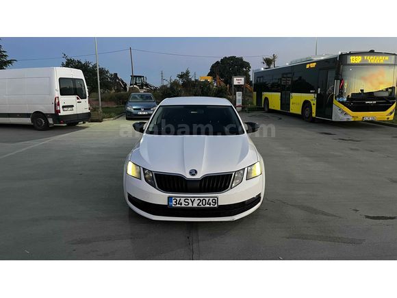 Skoda Octavia 1.6 TDİ DEĞİŞENSİZ!  ACİL