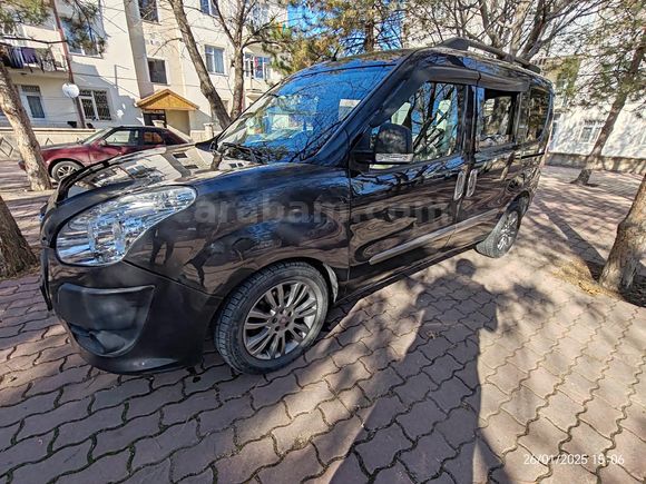 Sahibinden Fiat Doblo Combi 1.6 Multijet Premio 2011 Model