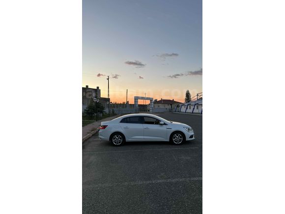 Sahibinden Renault Megane 1.6 Joy 2017 Model 