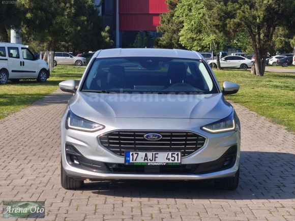 HATASIZ 2025 MODEL FORD FOCUS 1.5 DİZEL 115 BG TİTANYUM STİL