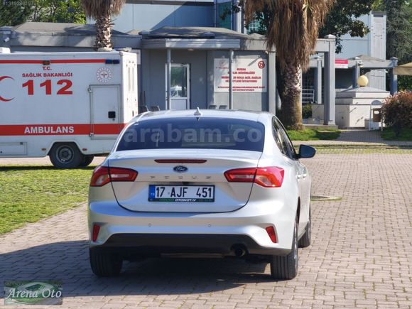 HATASIZ 2025 MODEL FORD FOCUS 1.5 DİZEL 115 BG TİTANYUM STİL
