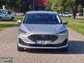 HATASIZ 2025 MODEL FORD FOCUS 1.5 DİZEL 115 BG TİTANYUM STİL