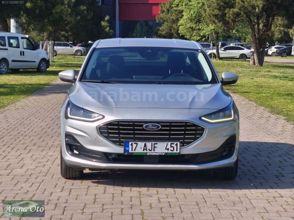 HATASIZ 2025 MODEL FORD FOCUS 1.5 DİZEL 115 BG TİTANYUM STİL