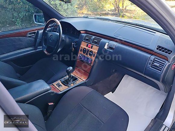 1997 MODEL MERCEDES-BENZ E220 DIZEL