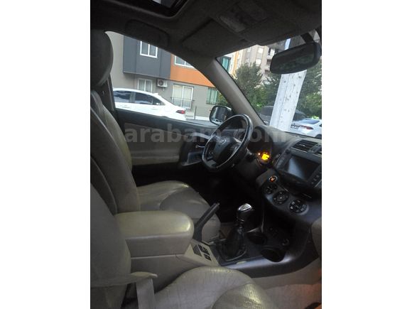 SON 10 YIL TEK KULLANICI ORJİNAL SERVİS BAKIMLI - Toyota RAV4 2.2 D-4D Extra 2011 Model