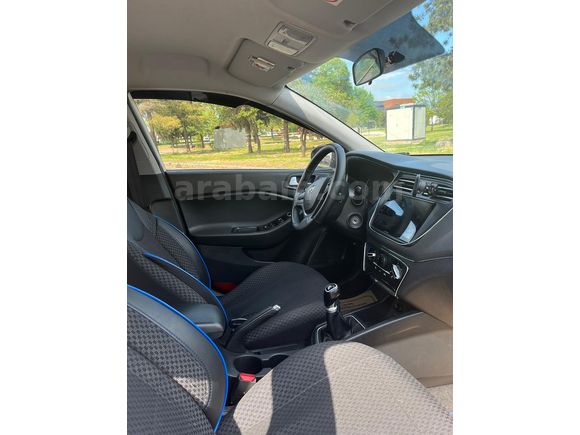 Sahibinden Hyundai i20 1.2 MPI Style 2015 Model 