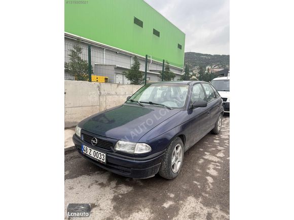 1998 MODEL 1.6 16v KLİMALI OPEL ASTRA MASRAFSIZ AİLE ARACI