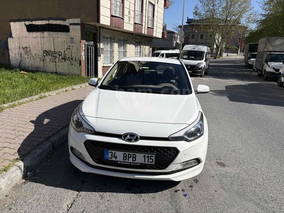 Sahibinden Hyundai i20 1.4 MPI Style 2018 Model 