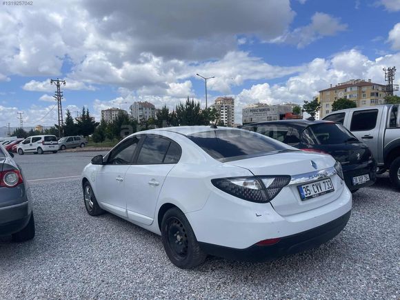 ARENA`DAN ELEKTİRİKLİ RENAULT FLUENCE Z.E