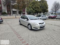 Toyota Auris 1.6 Comfort Manuel - 124 HP 2009 Düz LPG Lİ 180 DE