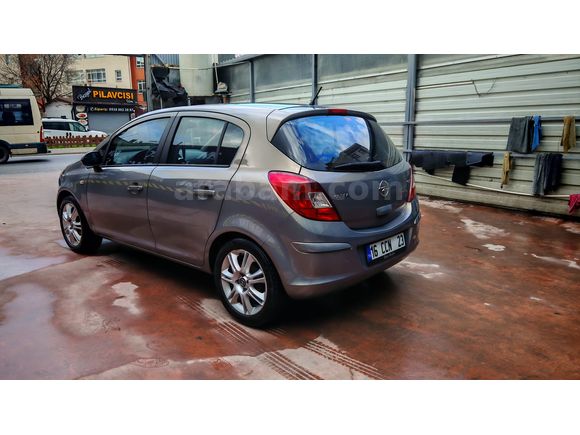Öğretmenden Temiz, Bakımlı ve Masrafsız Opel Corsa 1.3 CDTI Enjoy 2011 Model 