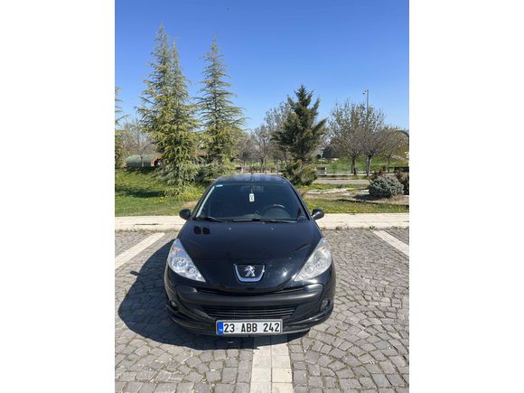 Sahibinden Peugeot 206+ 1.4 Urban Move 2012 Model  195.000 km Siyah