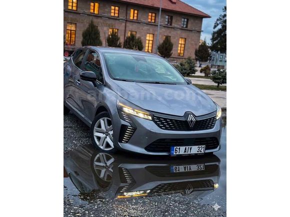 Sahibinden Renault Clio 1.0 TCe Evolution 2025 Model 