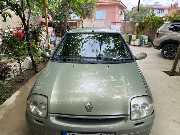 Sahibinden Renault Clio 1.4 16 valf 2002 model Model 
